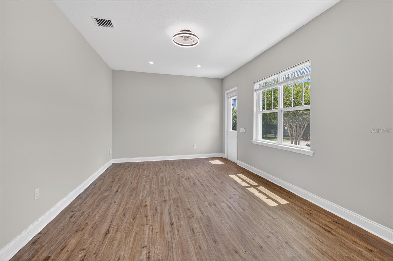 LAUREATE PARK PH 7 - Residential