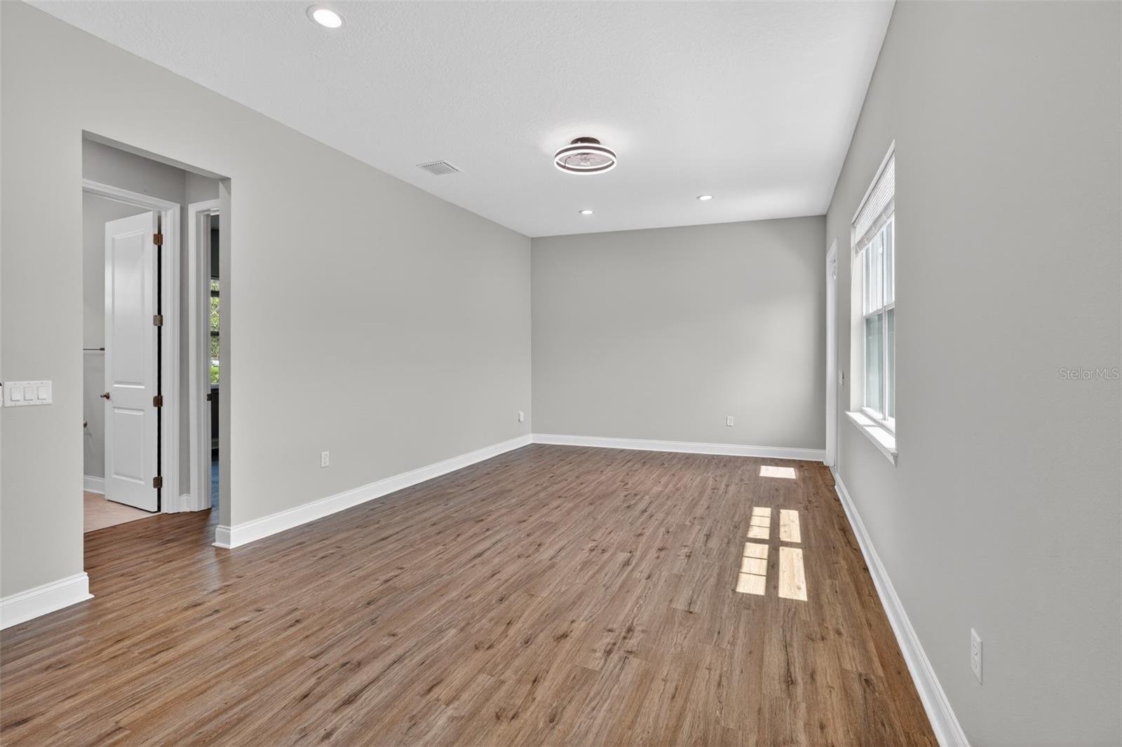 LAUREATE PARK PH 7 - Residential