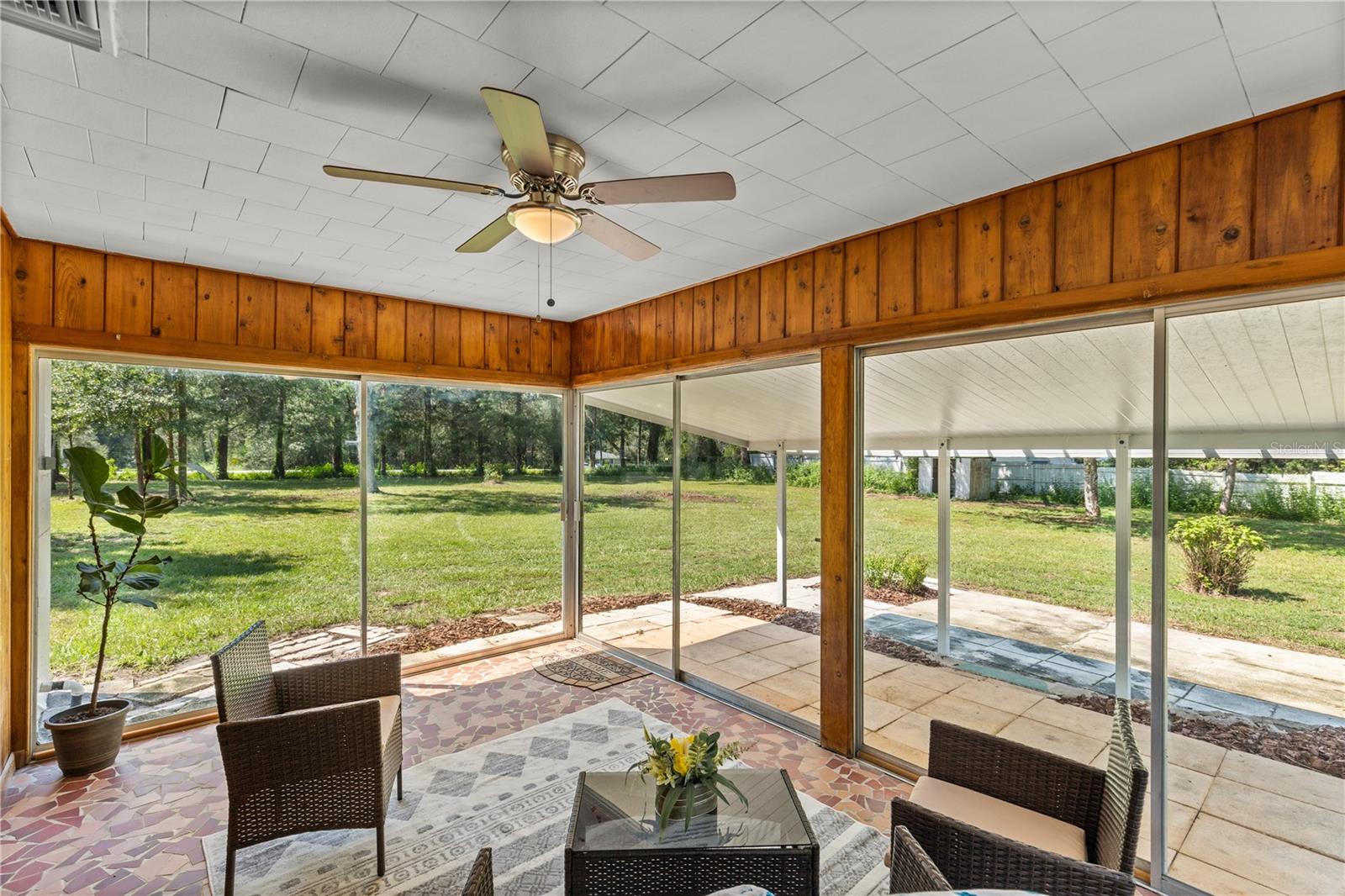 RAINBOW ACRES 01 - Residential Lease