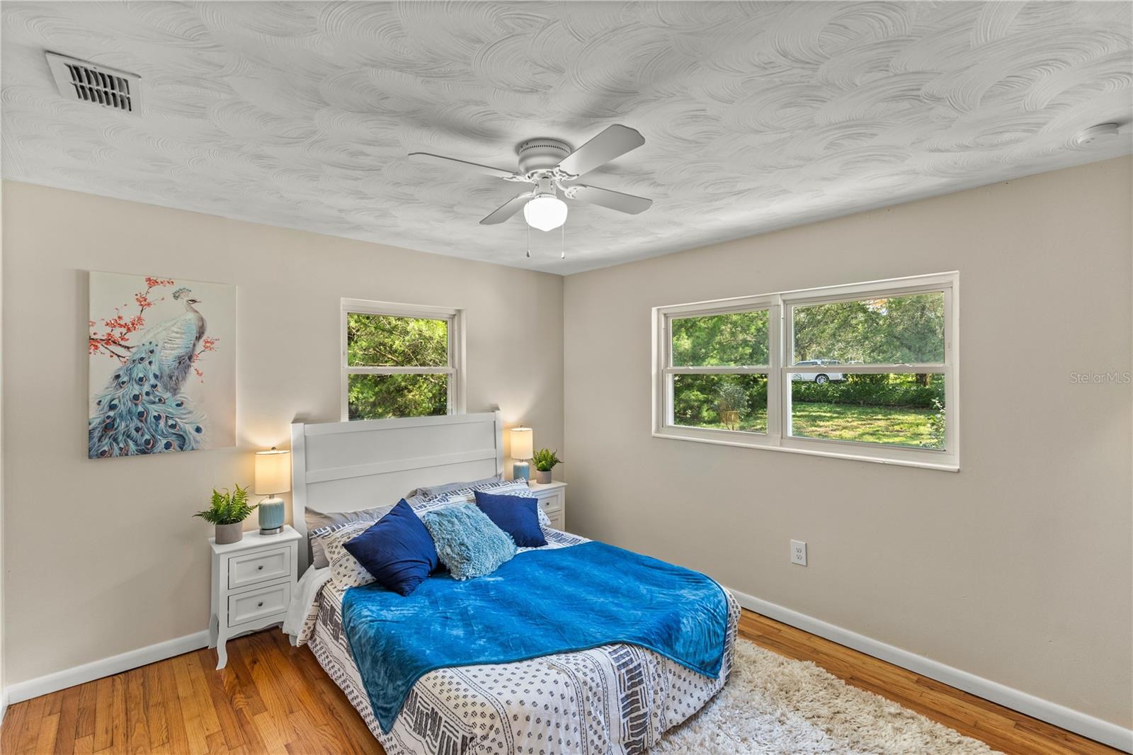 RAINBOW ACRES 01 - Residential Lease