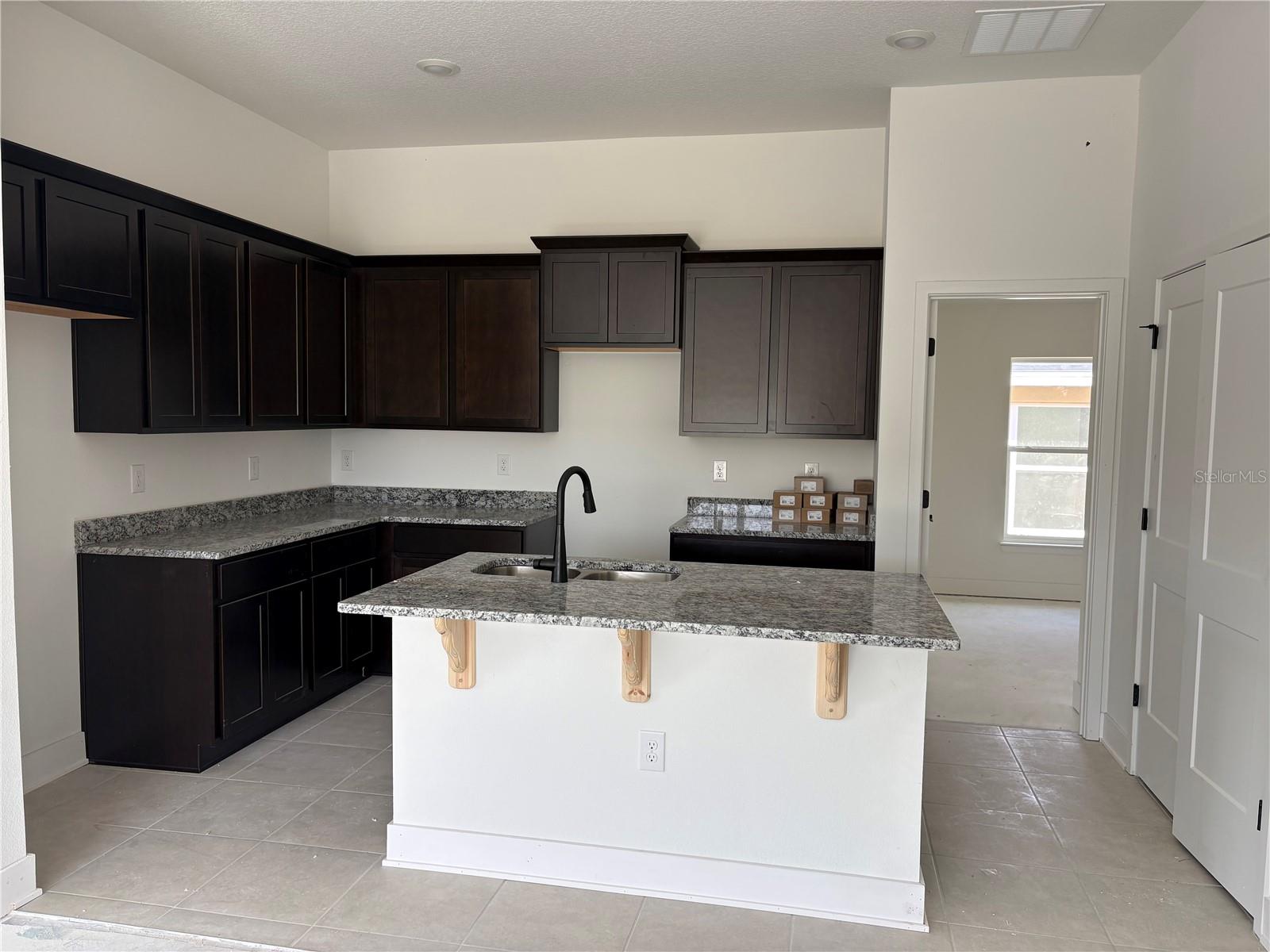 ARBOR PARK - Residential