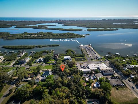 114 N RIVERSIDE DRIVE EDGEWATER FL 32132