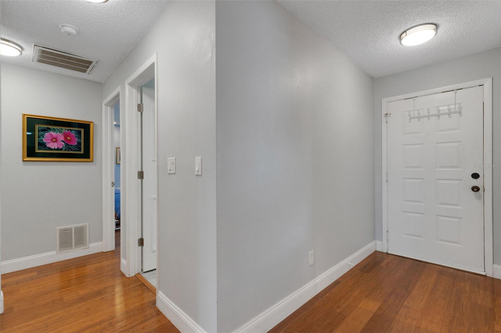 HIGHLAND LAKES - GREENVIEW VILLAS CONDO I - Residential