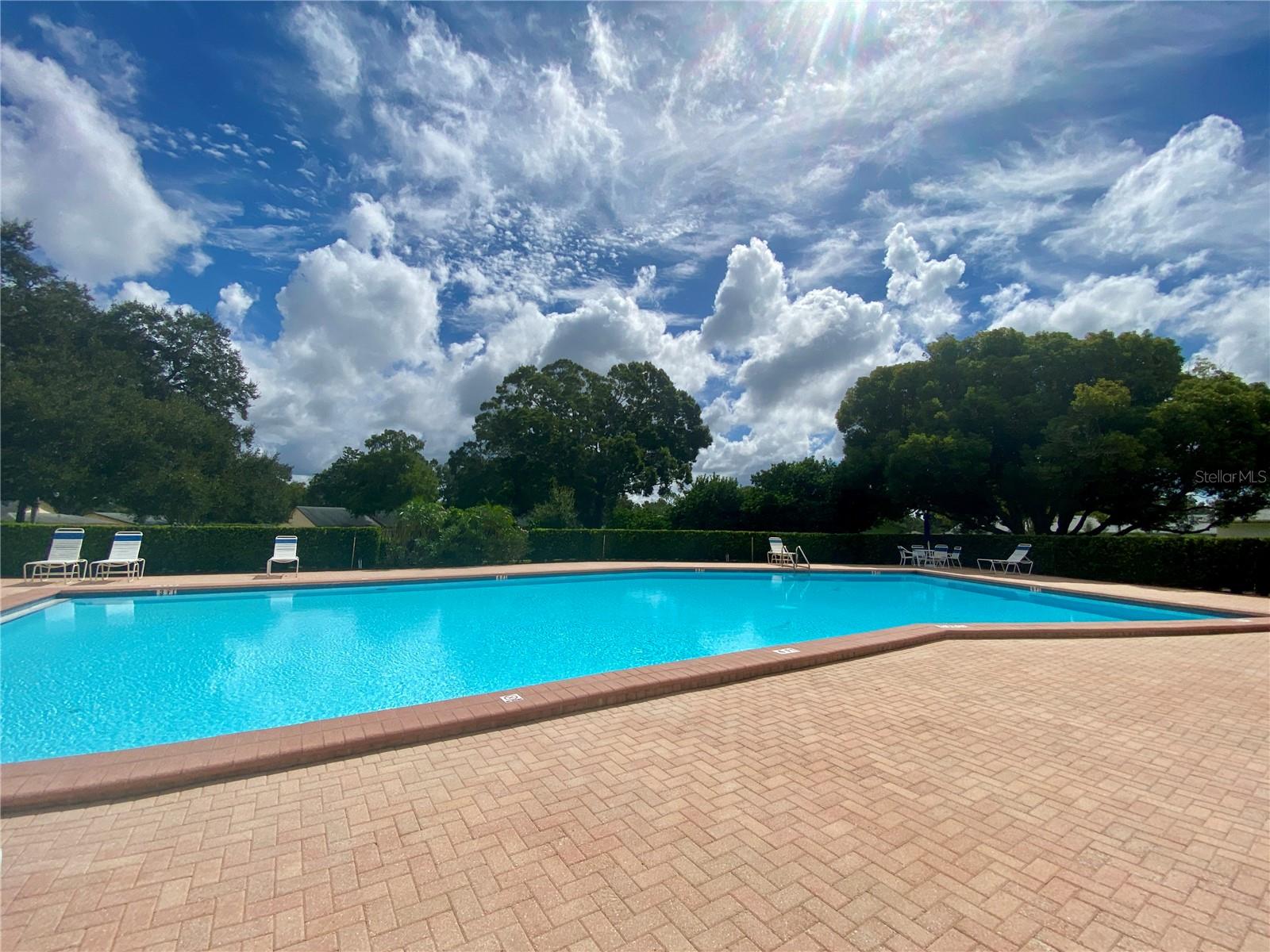 HIGHLAND LAKES - GREENVIEW VILLAS CONDO I - Residential