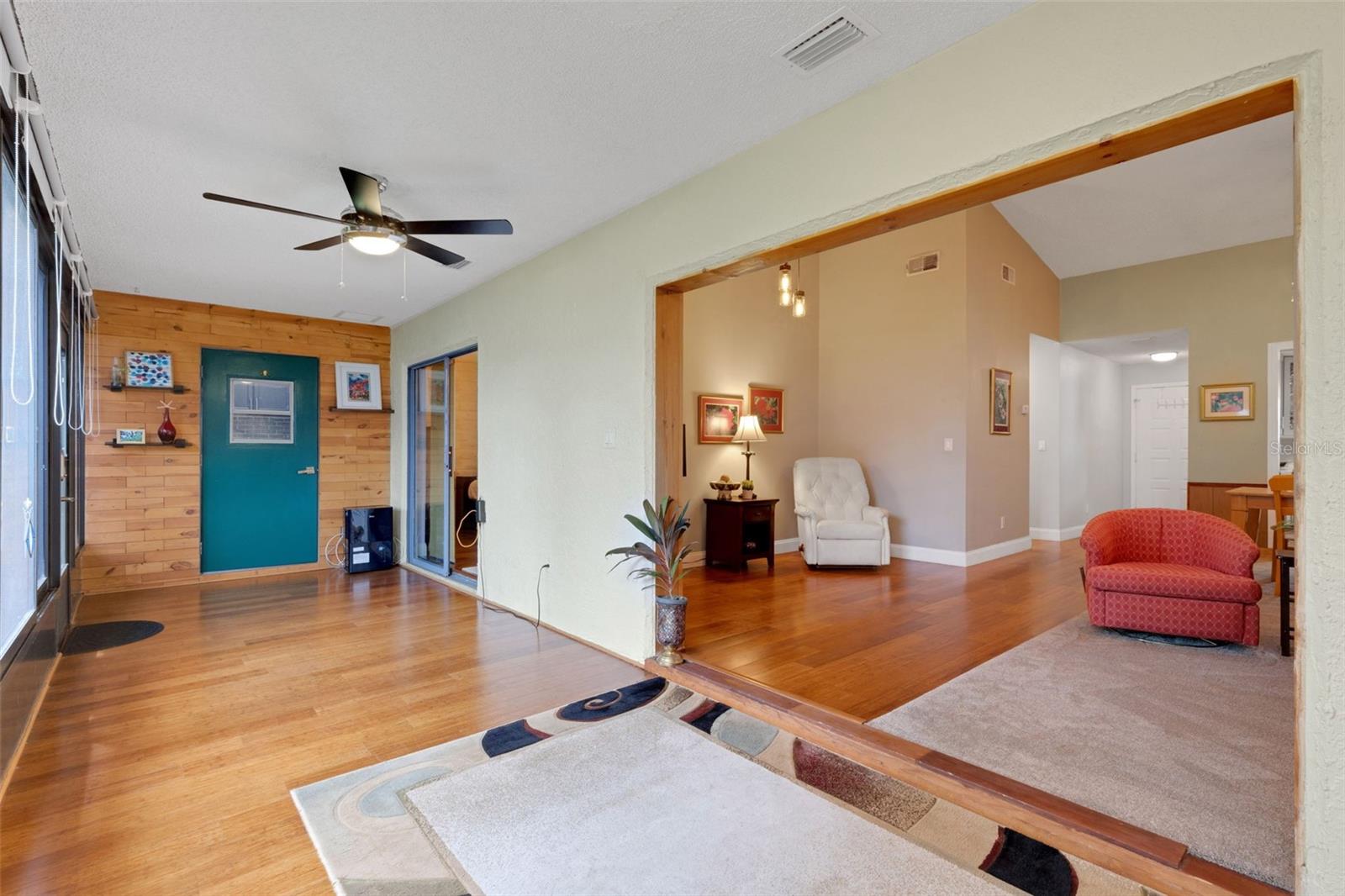 HIGHLAND LAKES - GREENVIEW VILLAS CONDO I - Residential