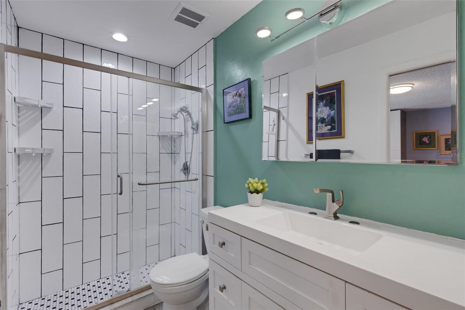HIGHLAND LAKES - GREENVIEW VILLAS CONDO I - Residential