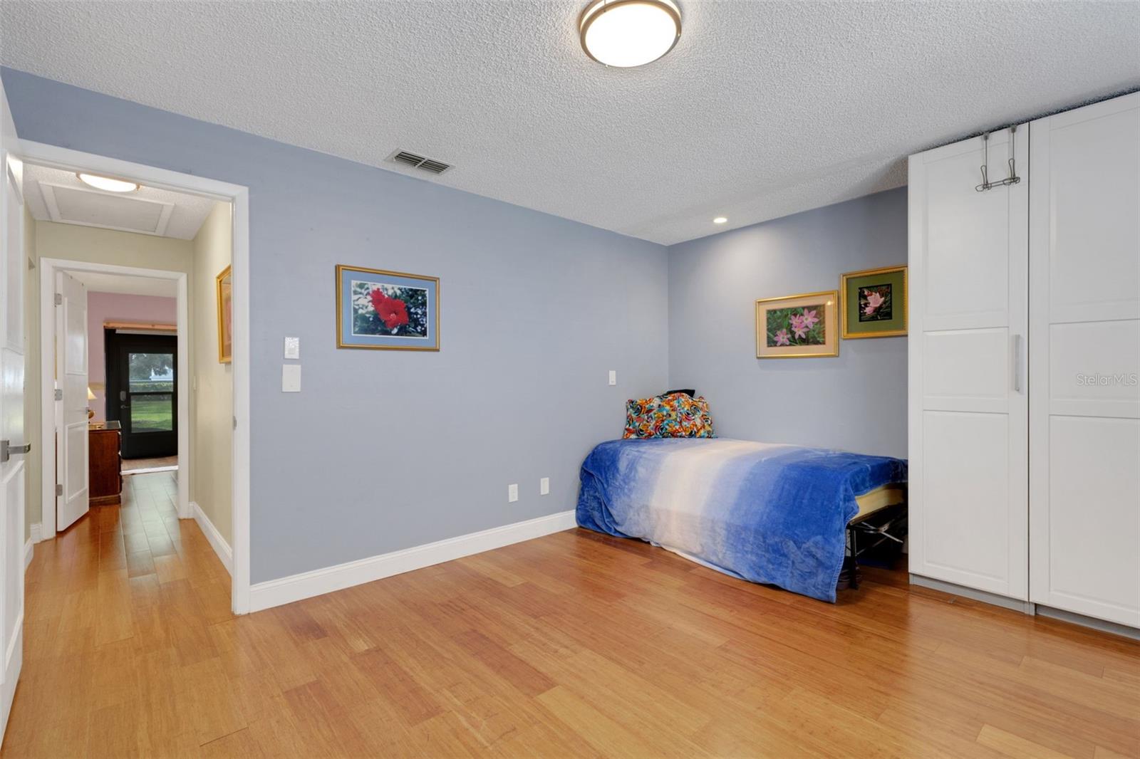 HIGHLAND LAKES - GREENVIEW VILLAS CONDO I - Residential