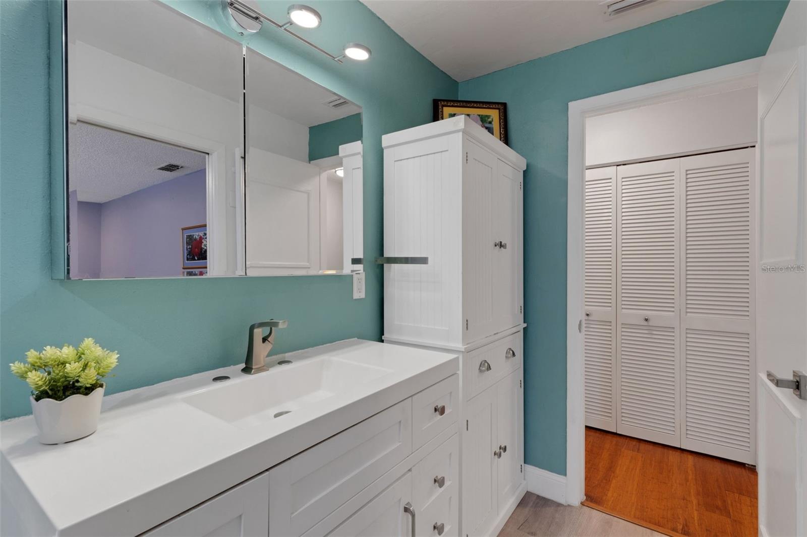 HIGHLAND LAKES - GREENVIEW VILLAS CONDO I - Residential