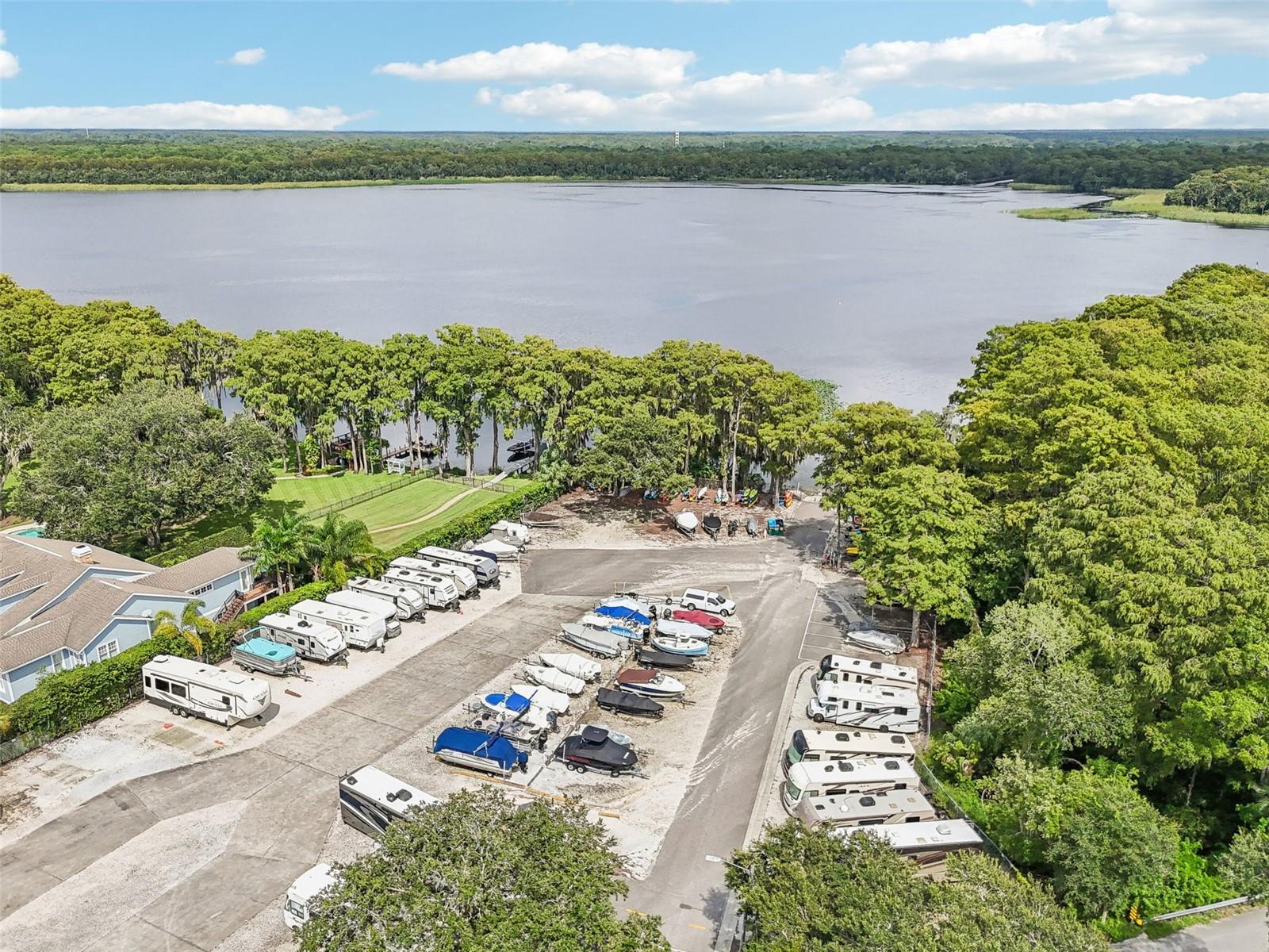 HIGHLAND LAKES - GREENVIEW VILLAS CONDO I - Residential