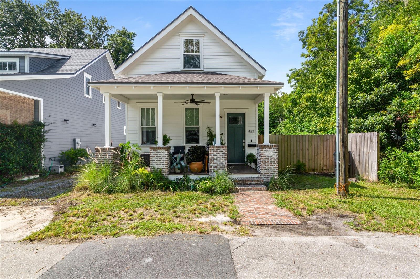 423 NW 6TH AVENUE