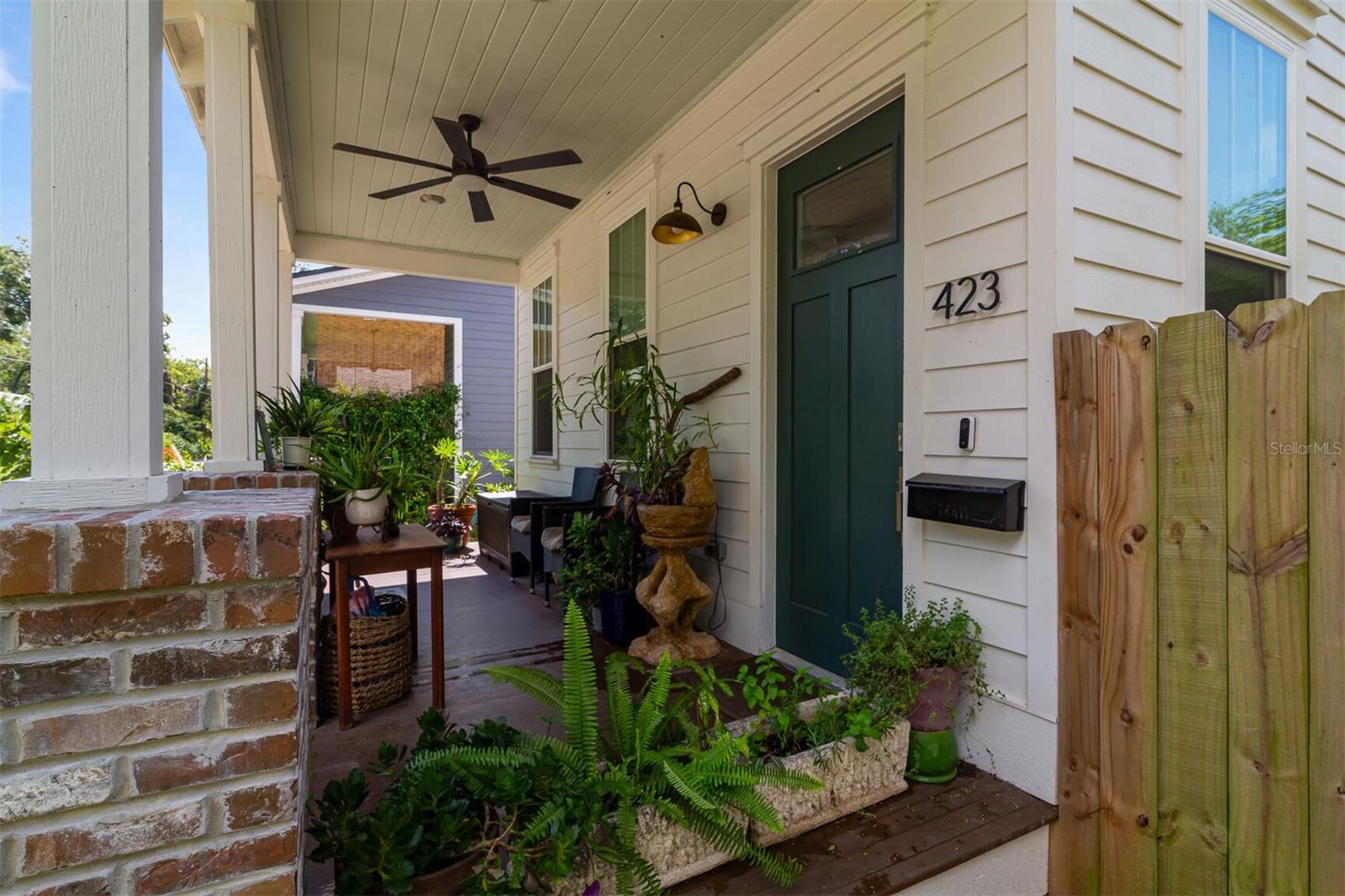 423 NW 6TH AVENUE