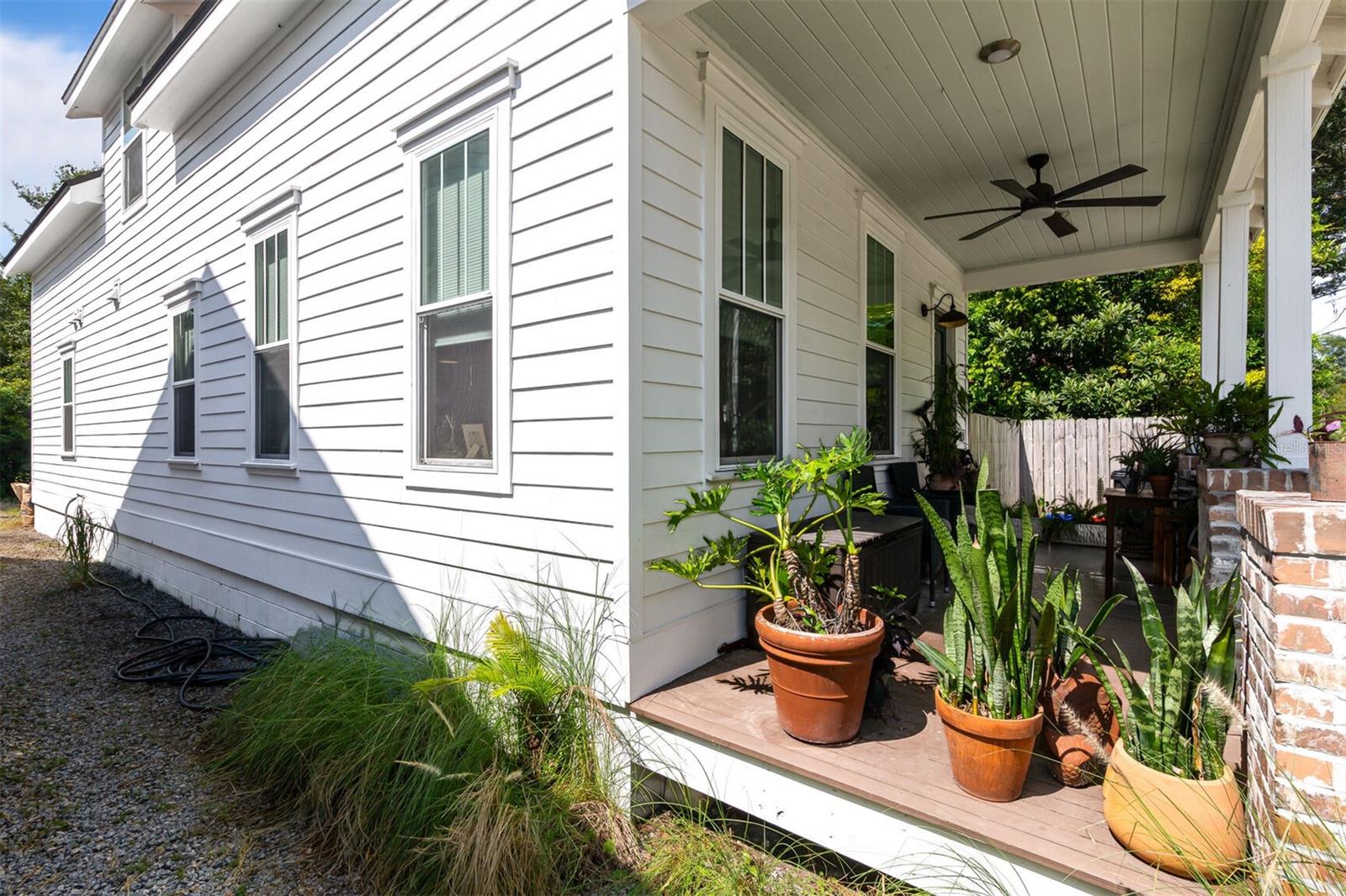 423 NW 6TH AVENUE