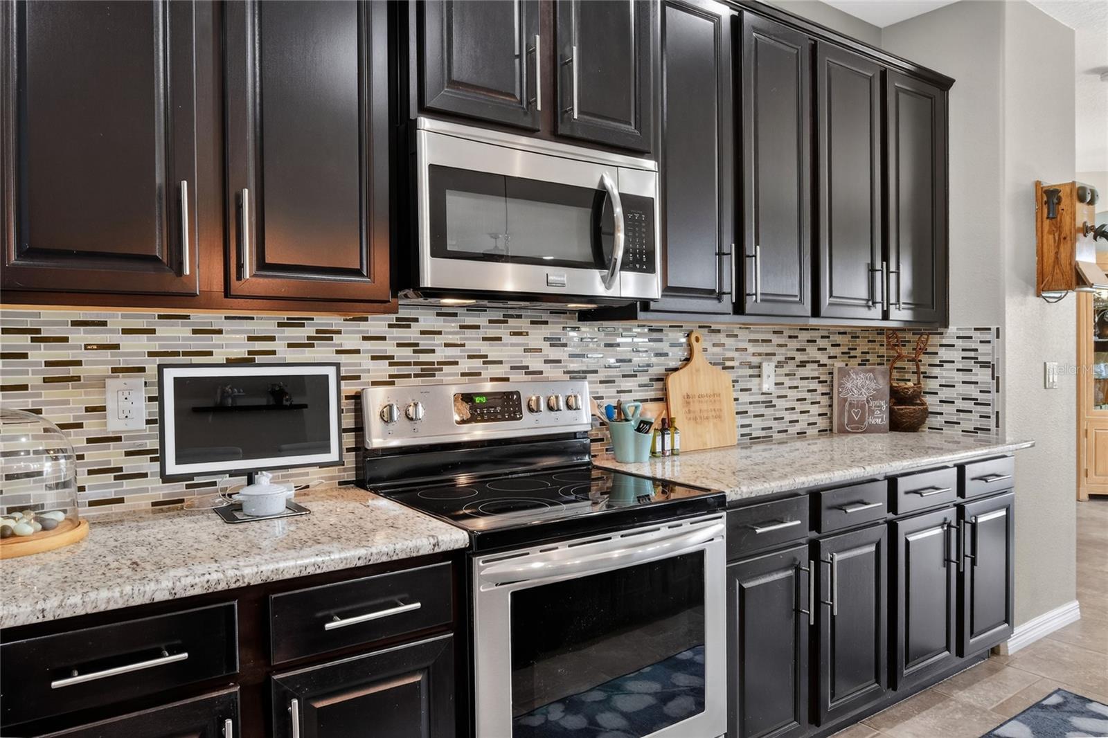 HAMPTON COVE - Residential