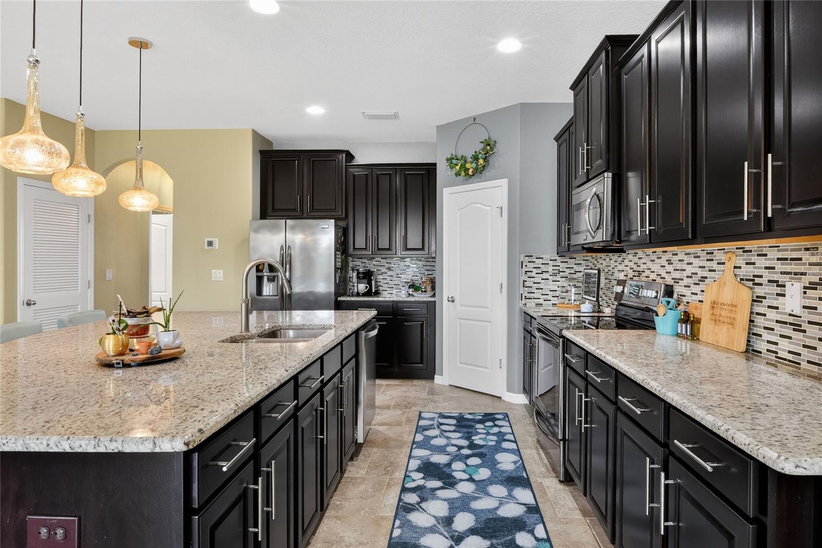 HAMPTON COVE - Residential