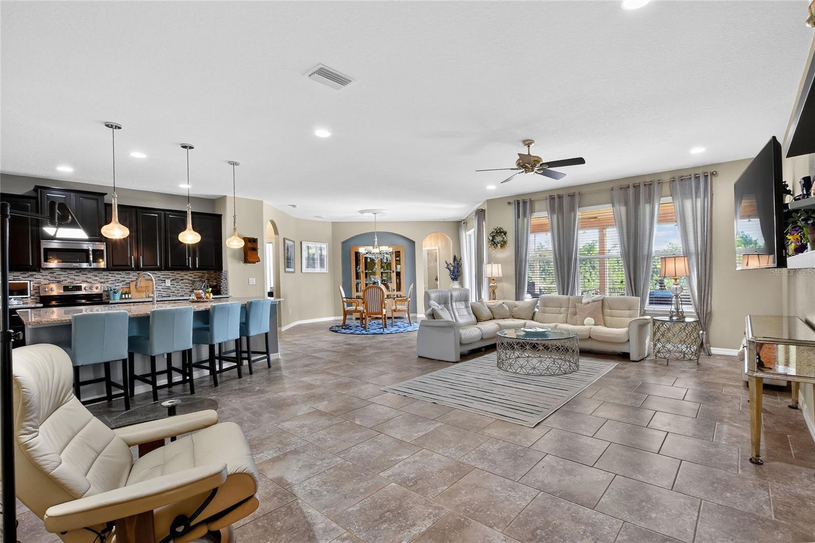 HAMPTON COVE - Residential