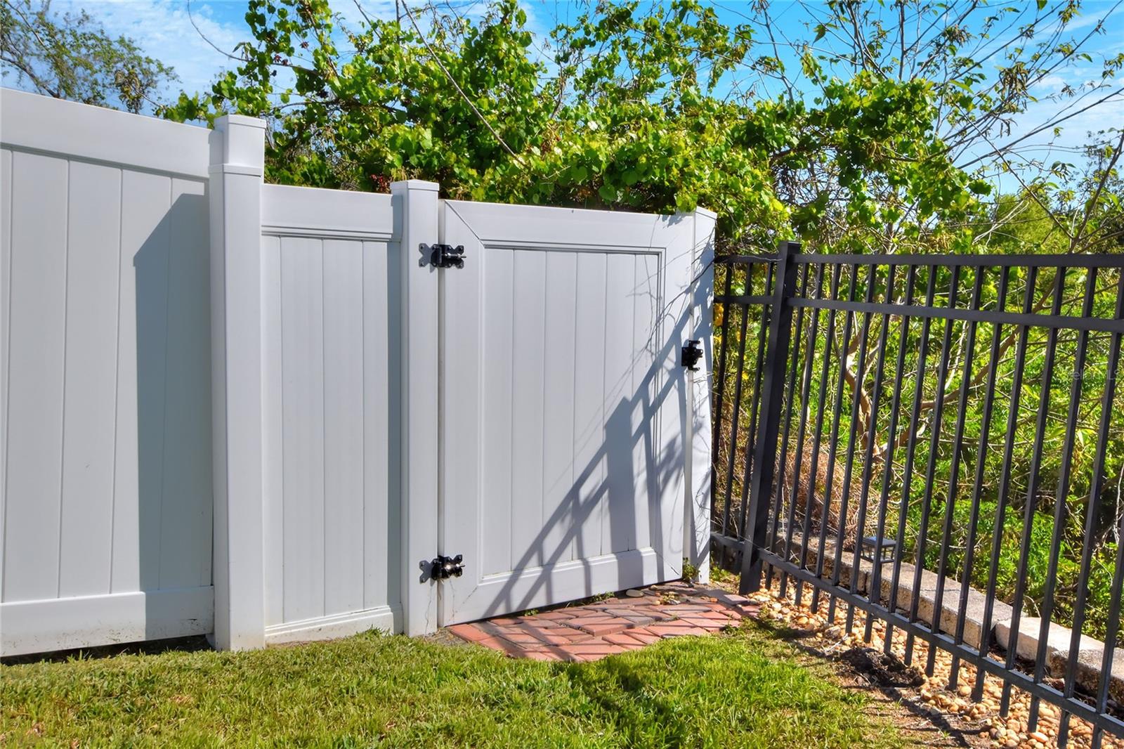 HAMPTON COVE - Residential