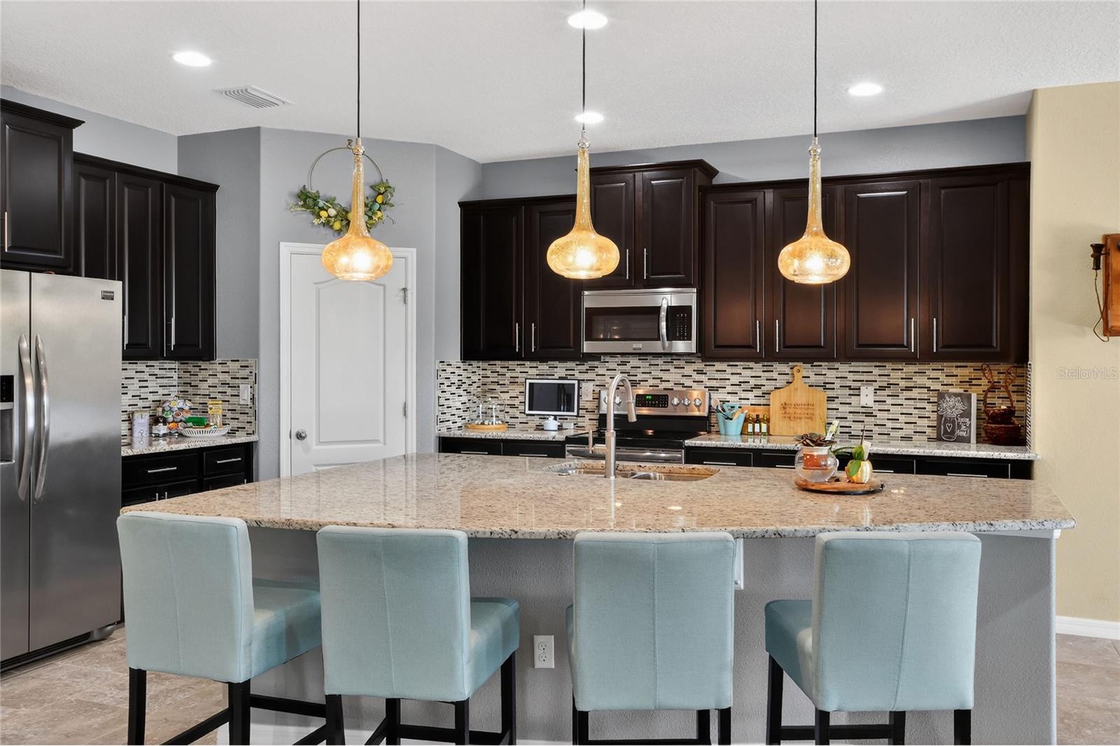 HAMPTON COVE - Residential