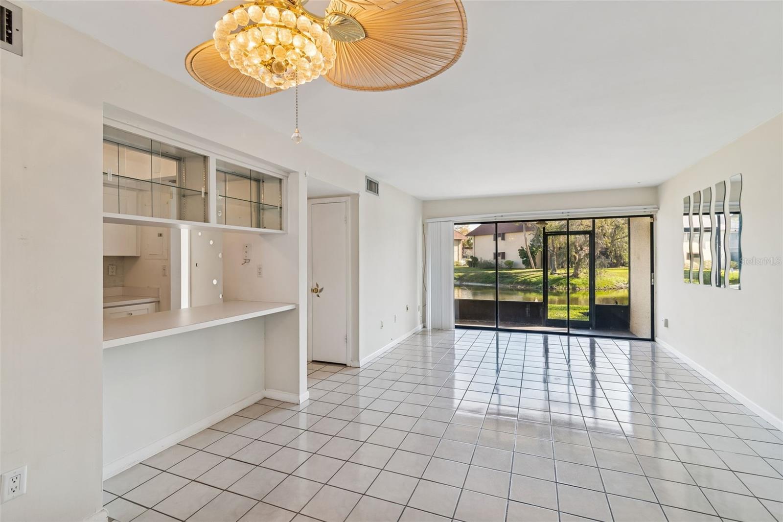 VILLAGE LAKE - Residential