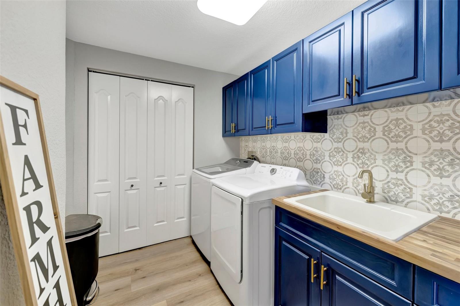 THE PALMS AT RIVIERA DUNES PH I - Residential Lease