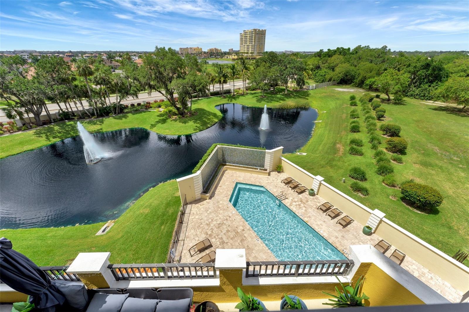 THE PALMS AT RIVIERA DUNES PH I - Residential Lease