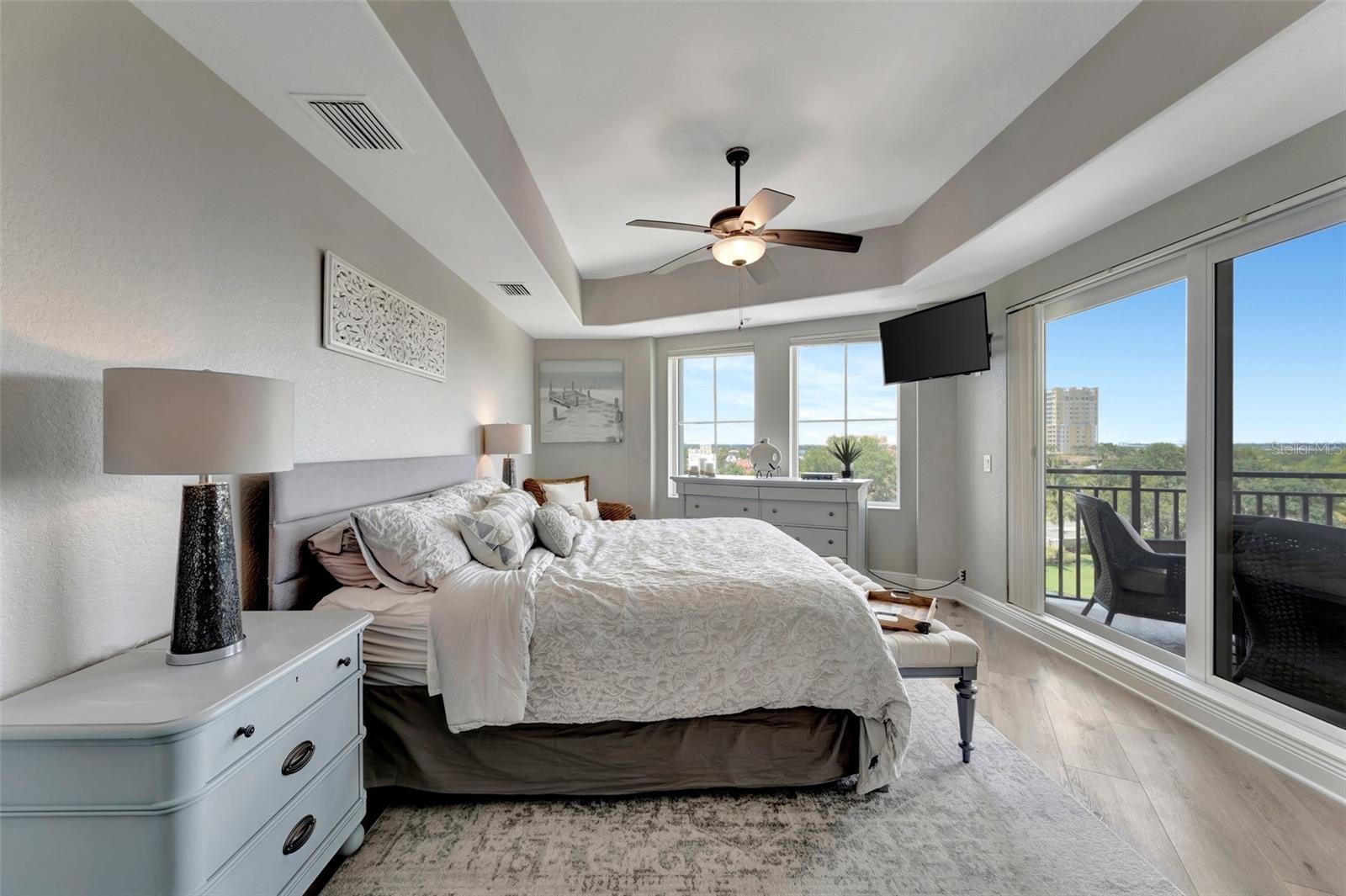 THE PALMS AT RIVIERA DUNES PH I - Residential Lease