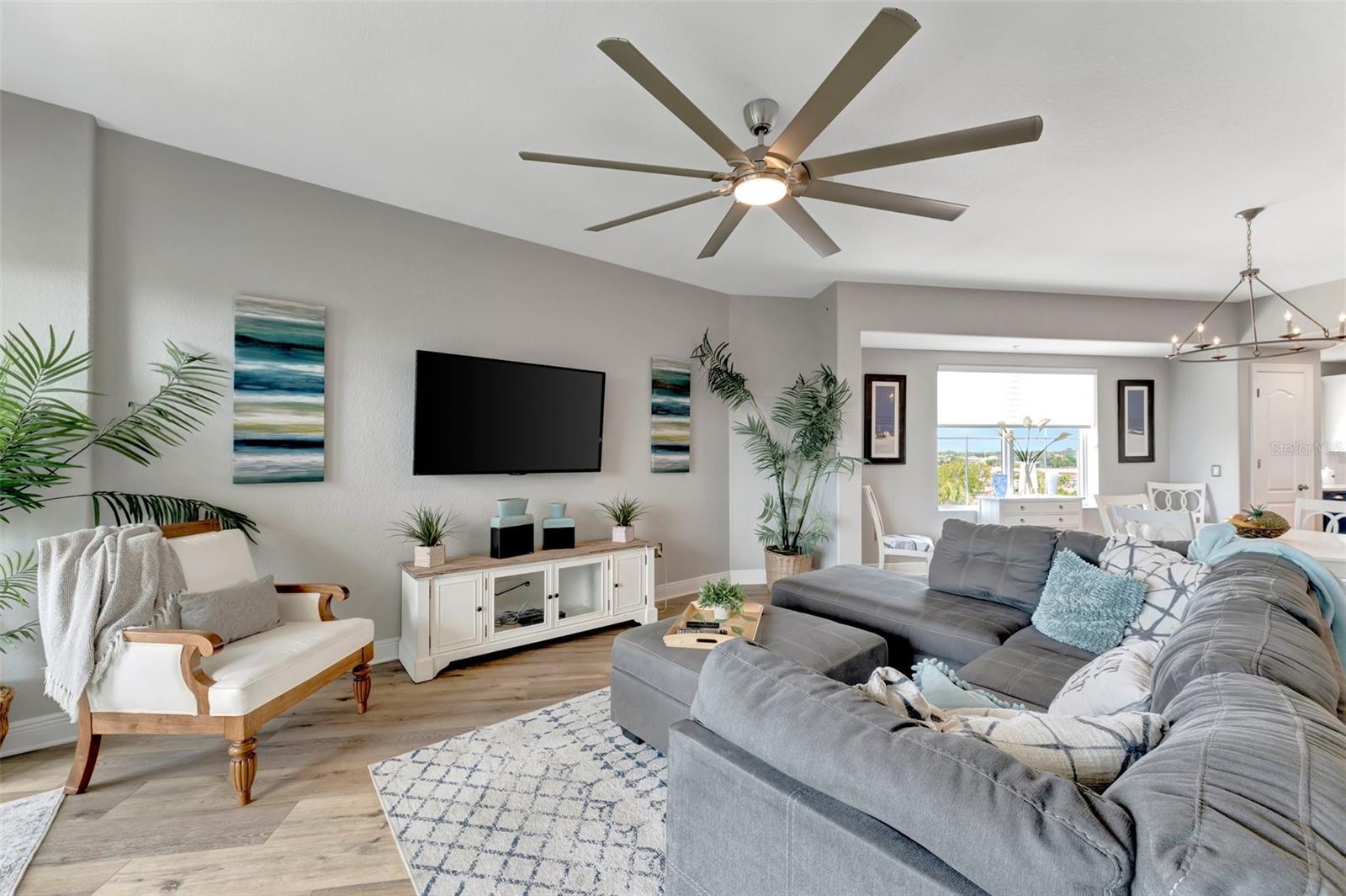 THE PALMS AT RIVIERA DUNES PH I - Residential Lease