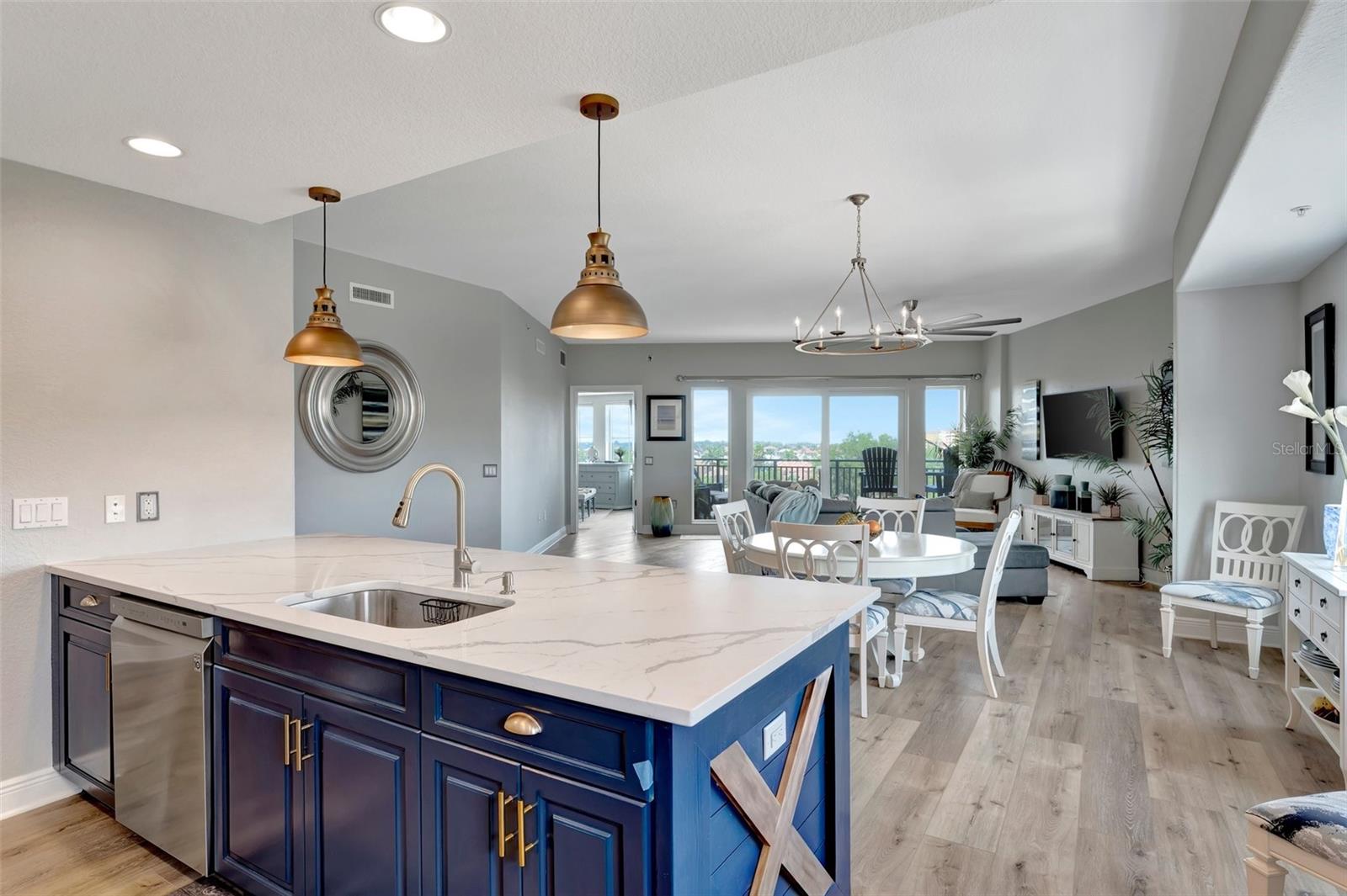 THE PALMS AT RIVIERA DUNES PH I - Residential Lease