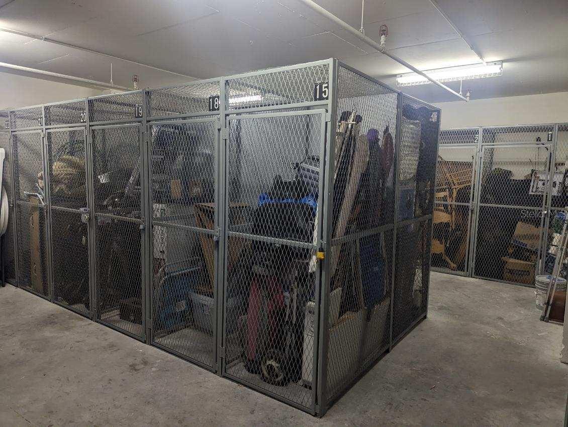 THE PALMS AT RIVIERA DUNES PH I - Residential Lease