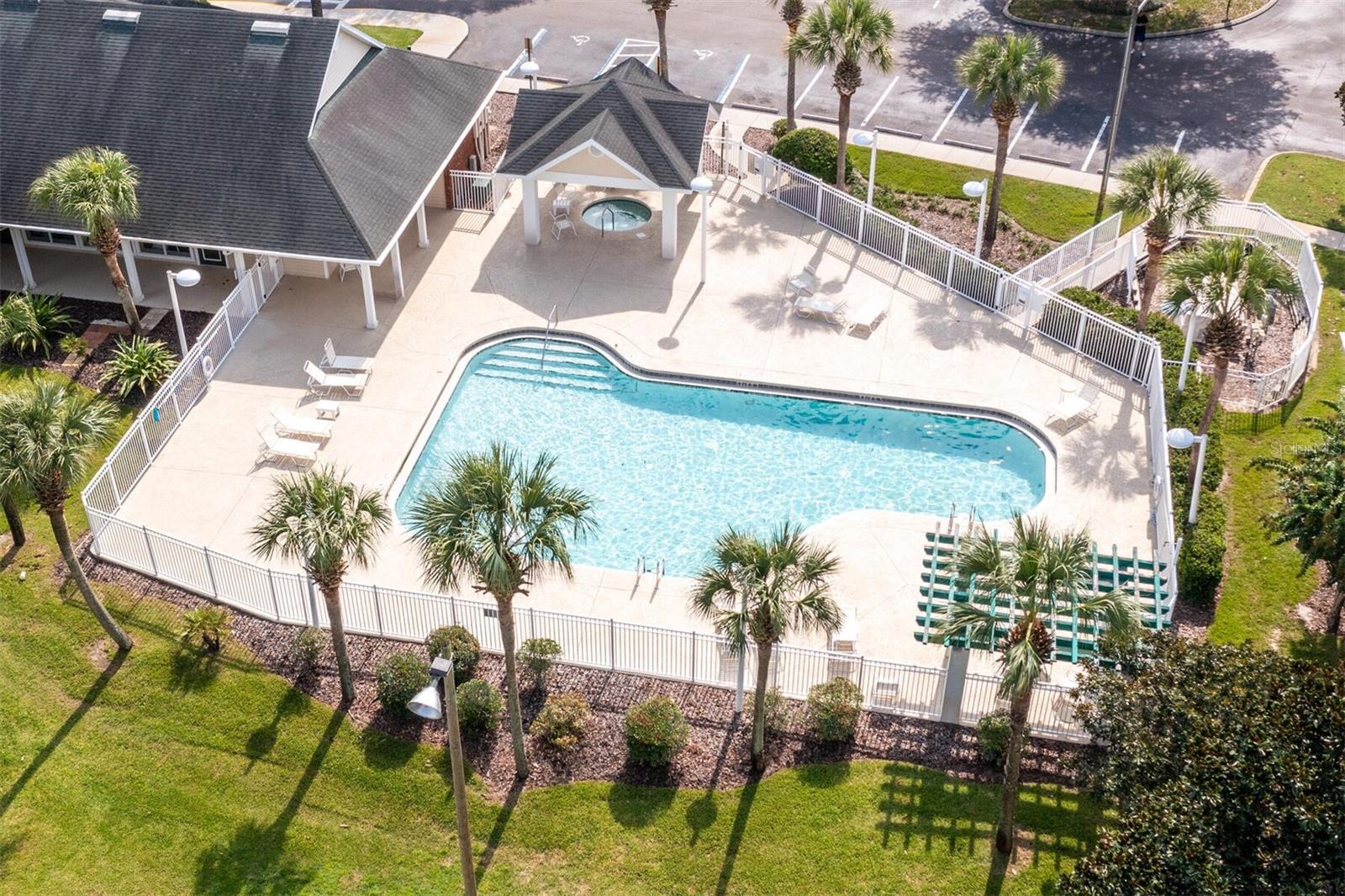 GREENS CONDOS AT WEST END - Residential