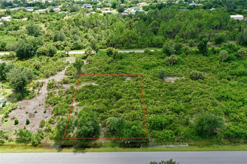 Photo of 10455 Huntington Avenue, Englewood, FL 34224 (MLS # C7530326)