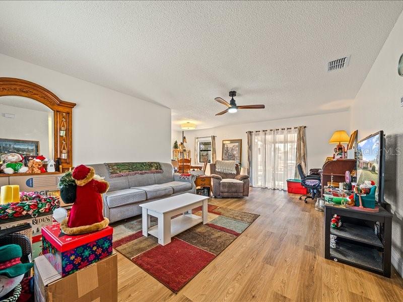 543 SILVER COURSE COURT