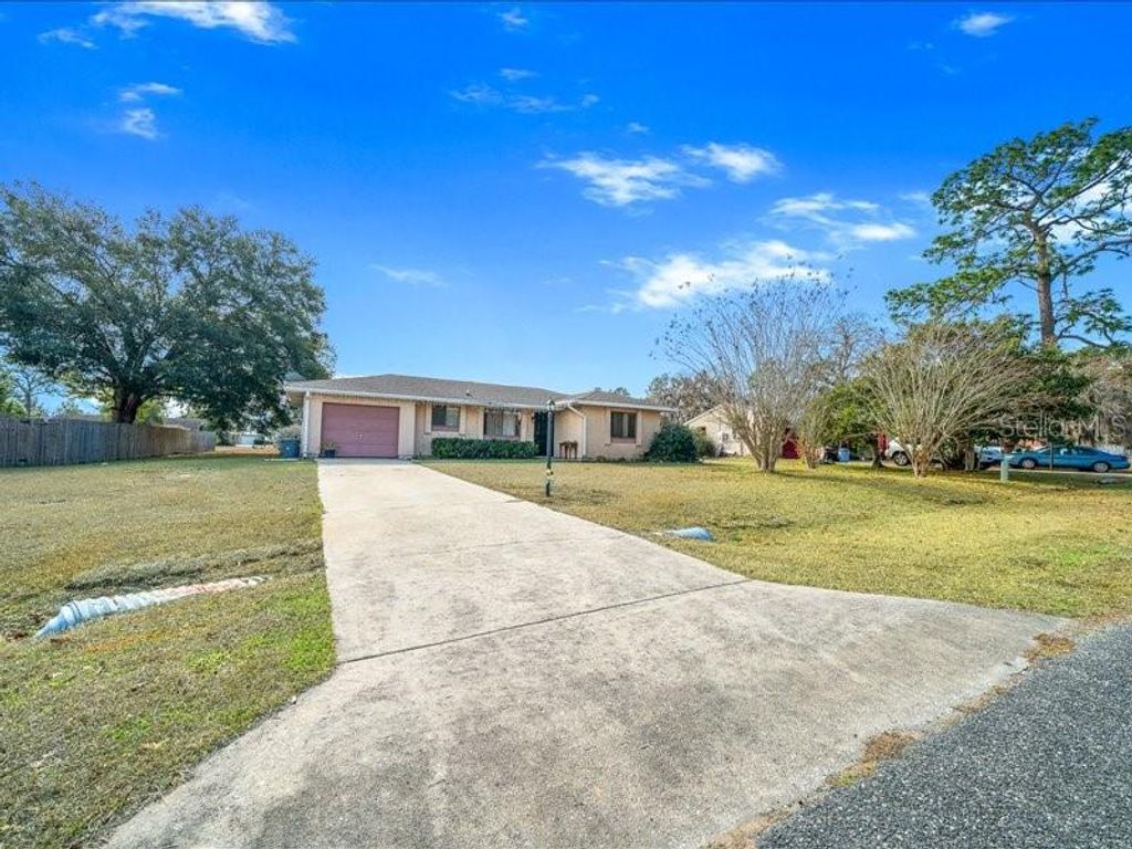 Photo of 543 Silver Course Court, Ocala, FL 34472 (MLS # OM717699)