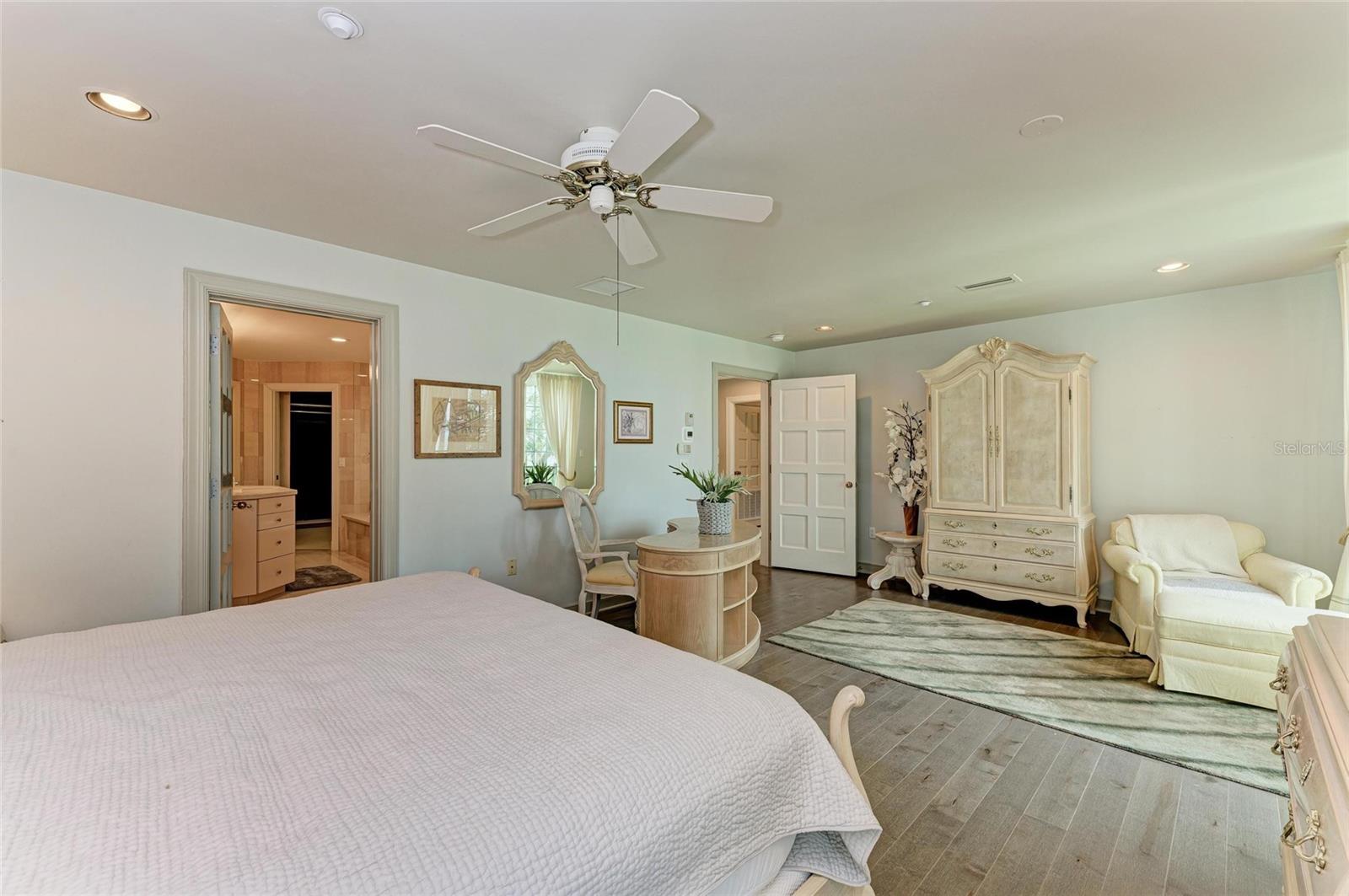 SEASIDE OF LONGBOAT - Residential
