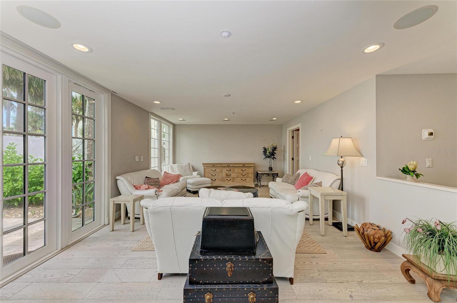 SEASIDE OF LONGBOAT - Residential