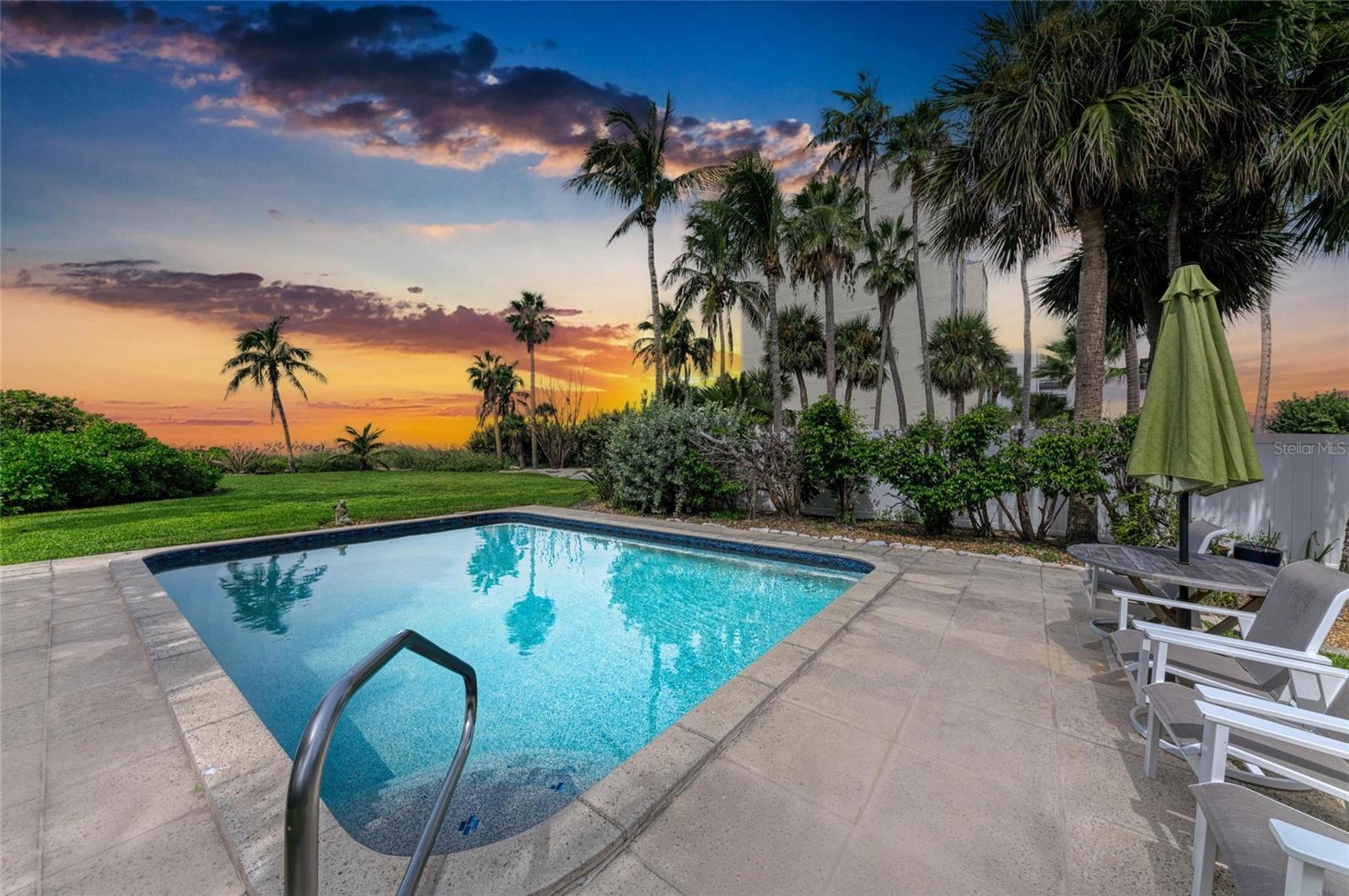 SEASIDE OF LONGBOAT - Residential