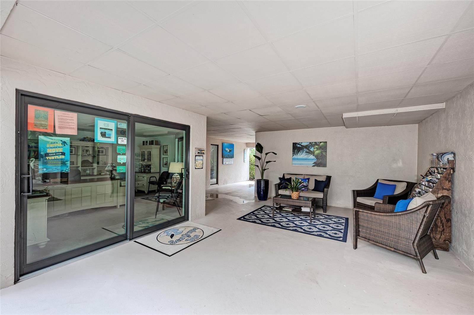 SEAGRAPE INN - Residential