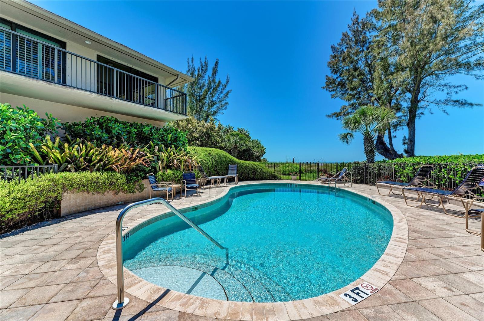 SEAGRAPE INN - Residential