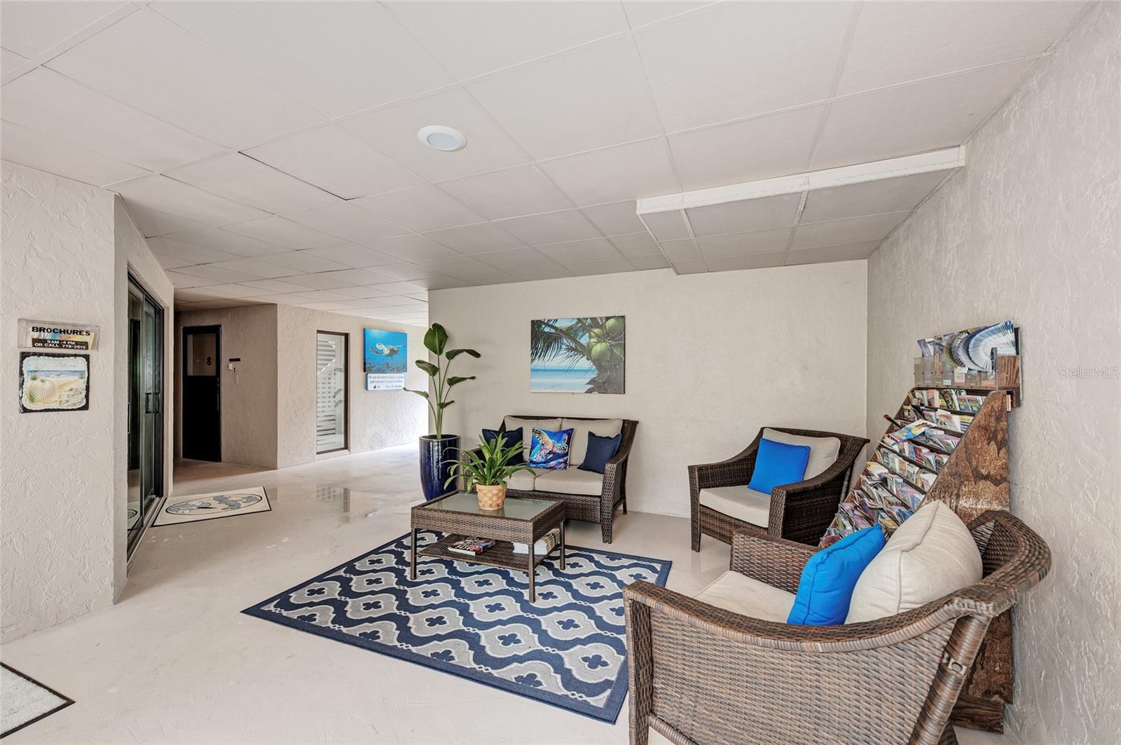 SEAGRAPE INN - Residential