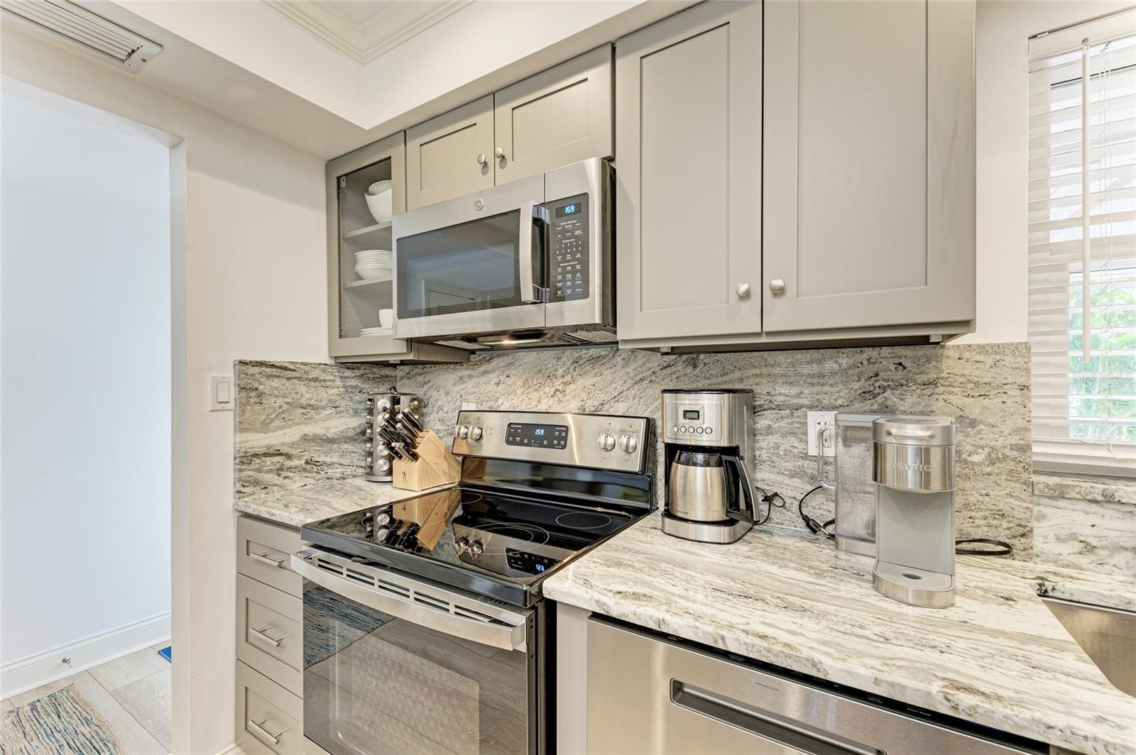 SEAGRAPE INN - Residential