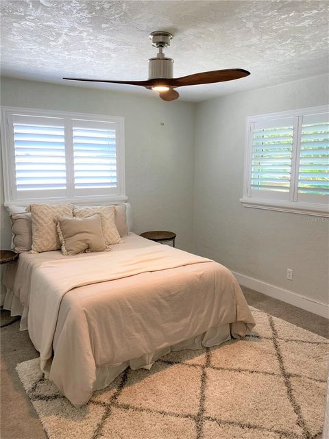 Single Family Residence in ST PETE BEACH FL 240 JULIA CIRCLE 22.jpg