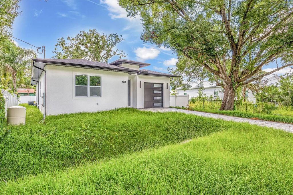 Photo of 12308 Pittsfield Avenue, Tampa, FL 33624 (MLS # TB8412075)