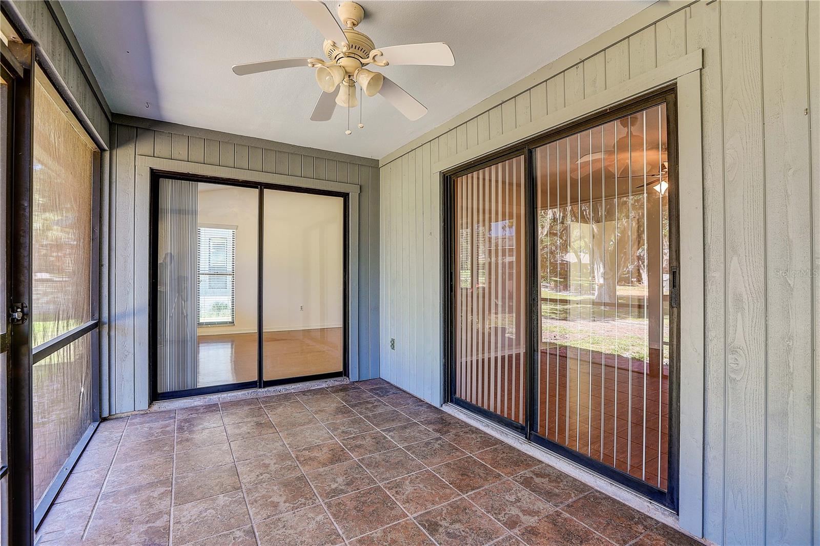BLUFFS CHRISTINA 01 - Residential