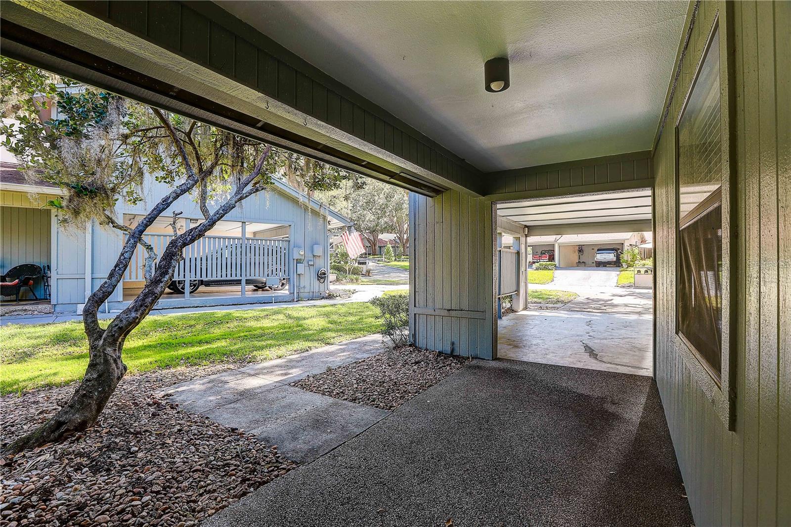 BLUFFS CHRISTINA 01 - Residential