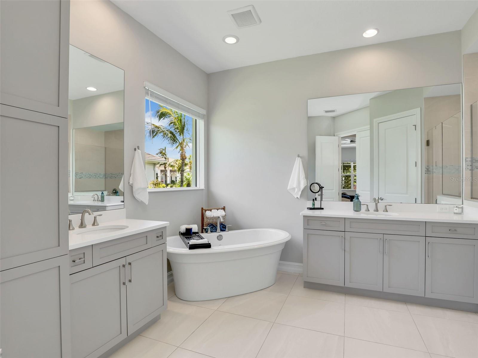 HIDDEN HARBOR ESTATES - Residential