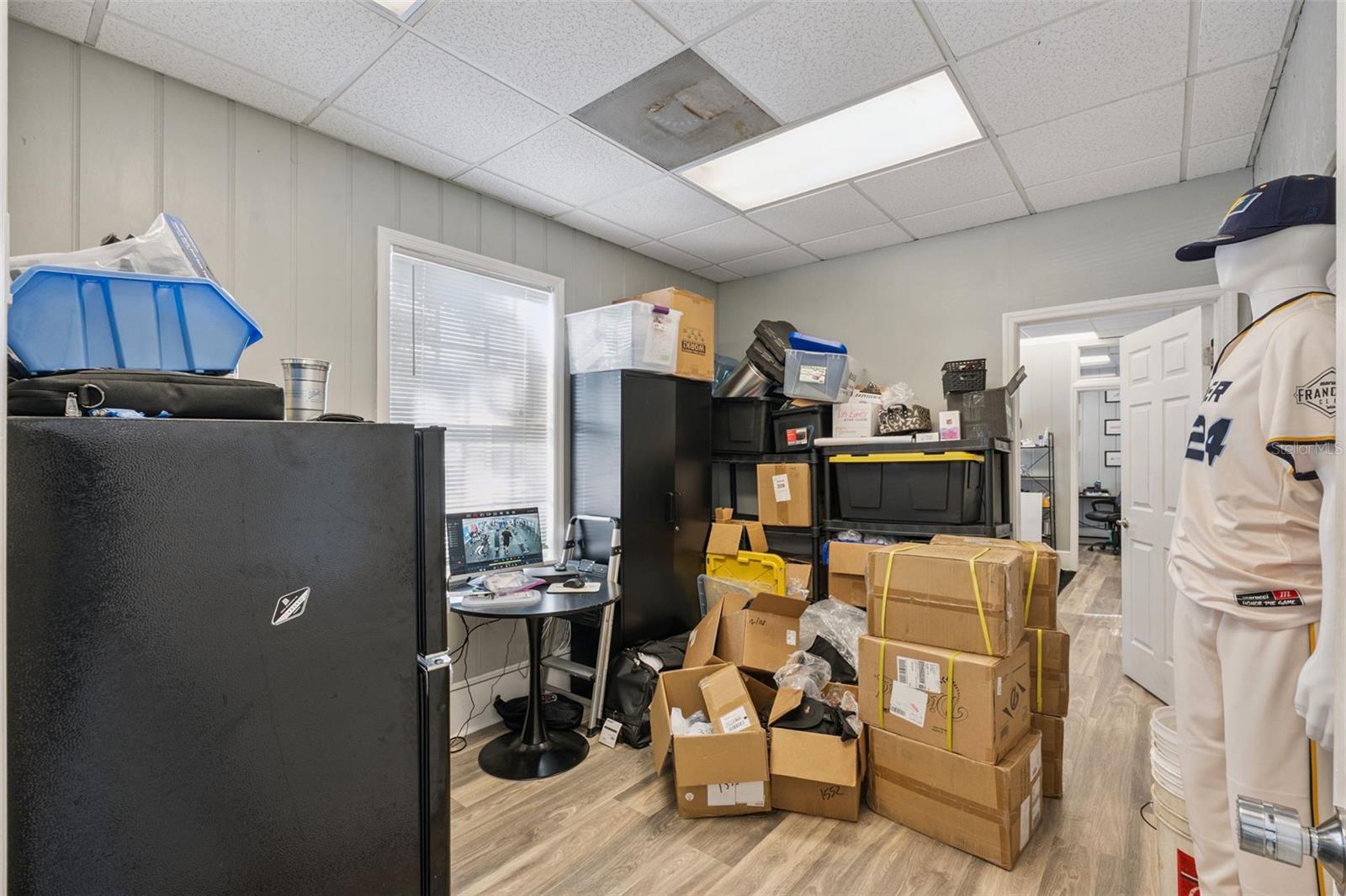 RYAN COURT - Commercial Sale