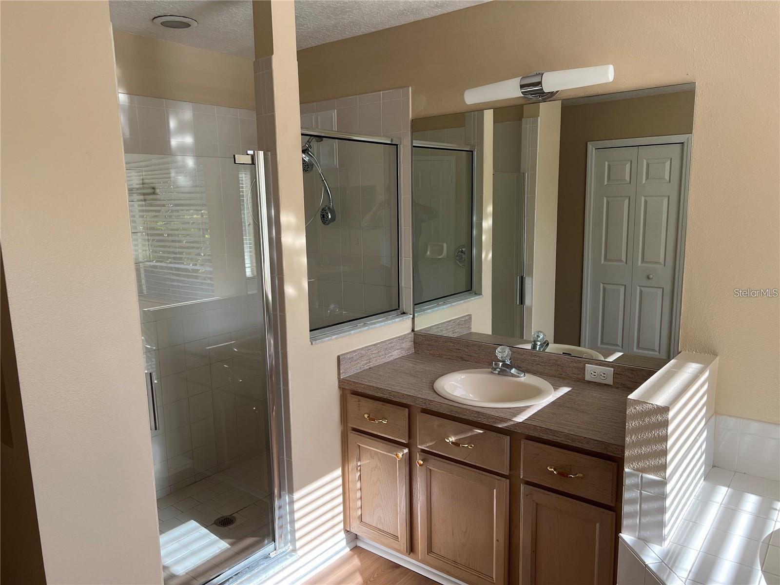 THE ESTATES AT WHITE TROUT LAK - Residential Lease