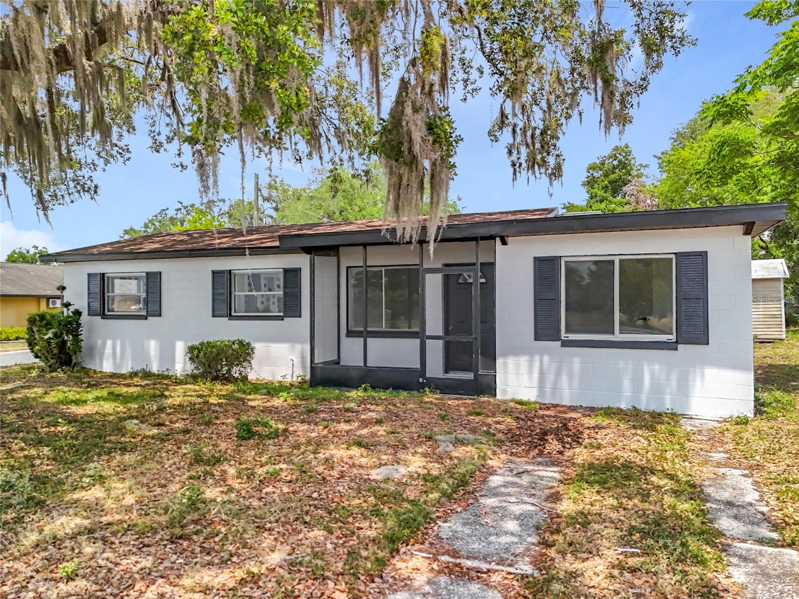 1000 E DIXIE AVENUE