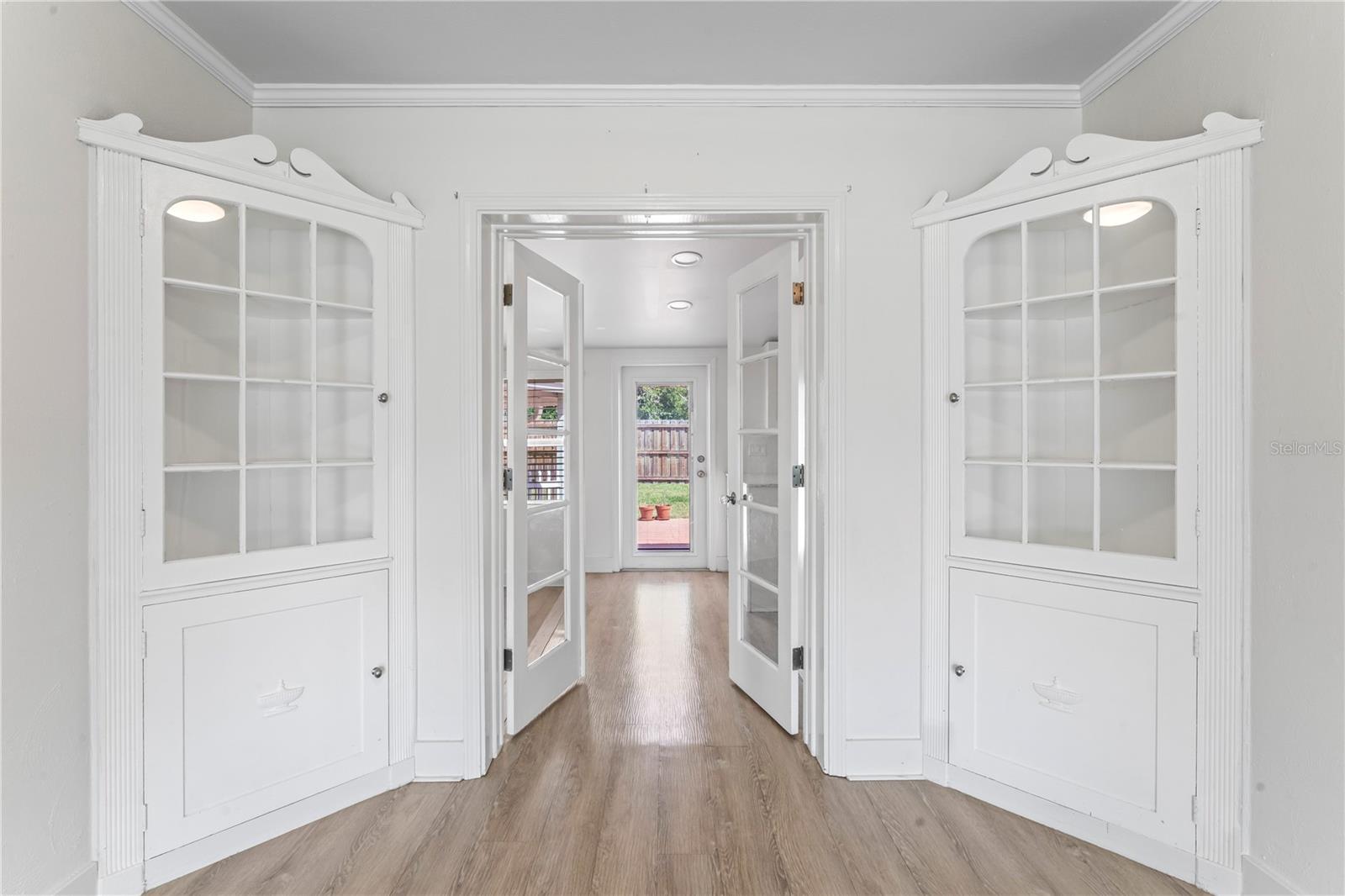 BEL MAR REV UNIT 5 - Residential Lease