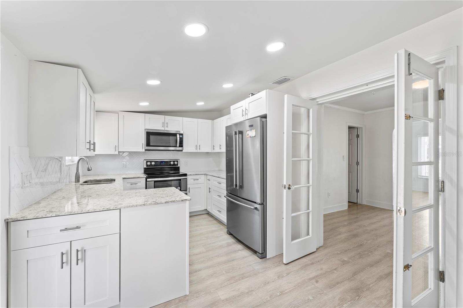 BEL MAR REV UNIT 5 - Residential Lease