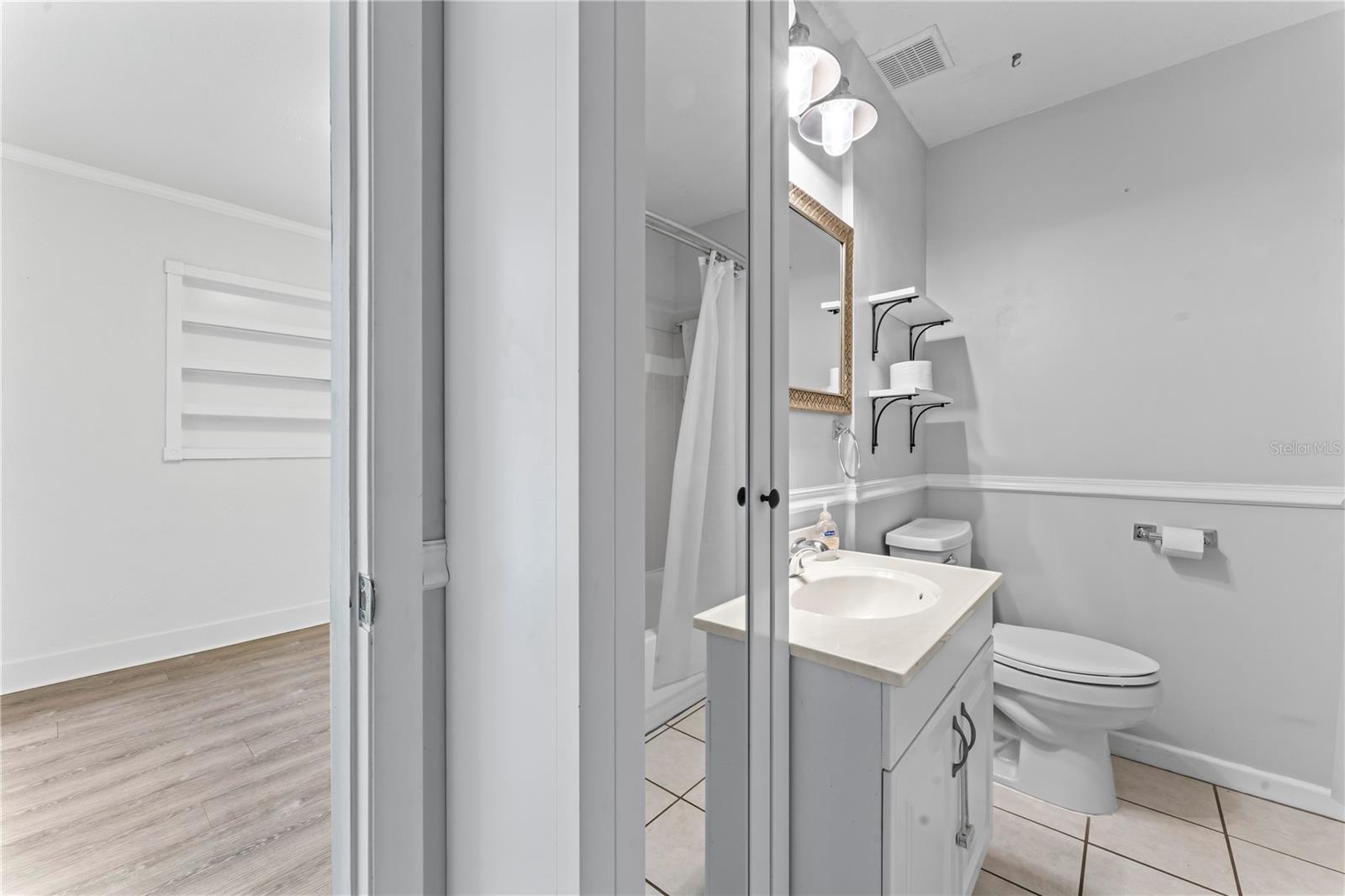 BEL MAR REV UNIT 5 - Residential Lease